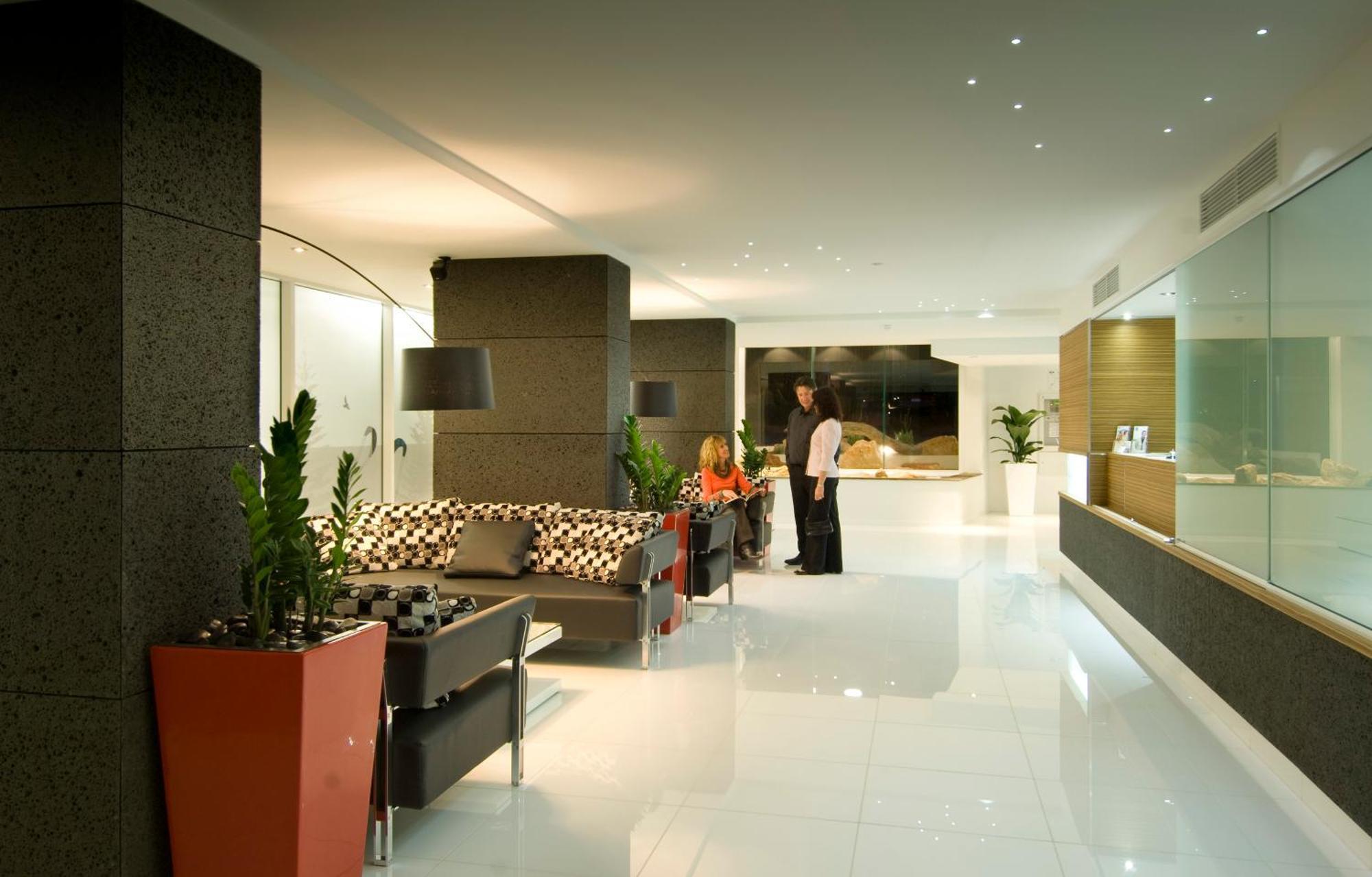 Rumba Beach Resort Caloundra Ngoại thất bức ảnh The lobby of the hotel